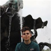 Estudiante de física ofrece clases de física, matemáticas, e inglés a nivel de bachillerato e inferior